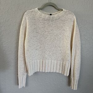 J Crew Sweater Women’s  Closet Staple Size Small  Crew Neck Ivory Classic Preppy